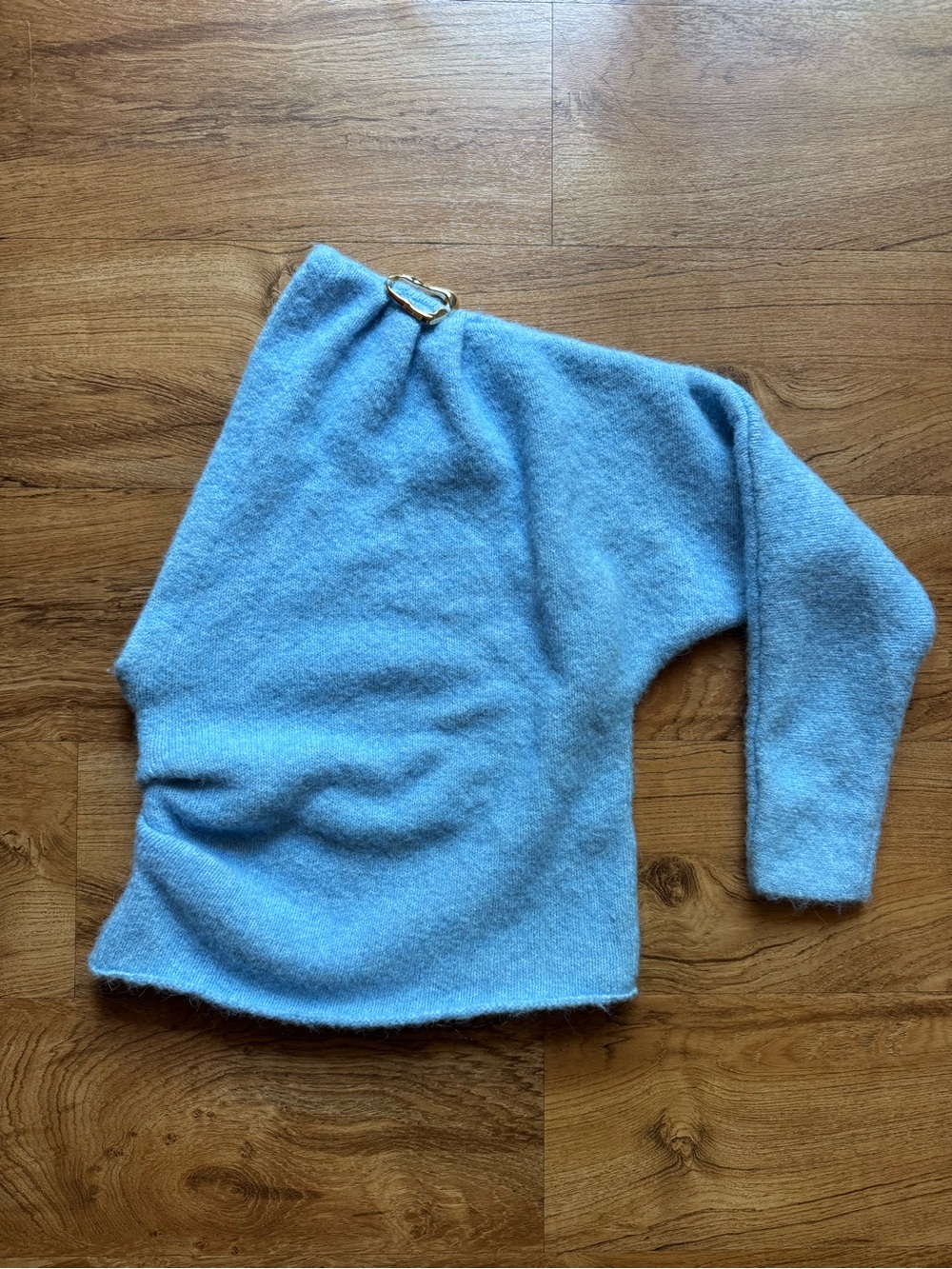 Zara Sky Blue One-Shoulder Knit Sweater with Gold Buckle